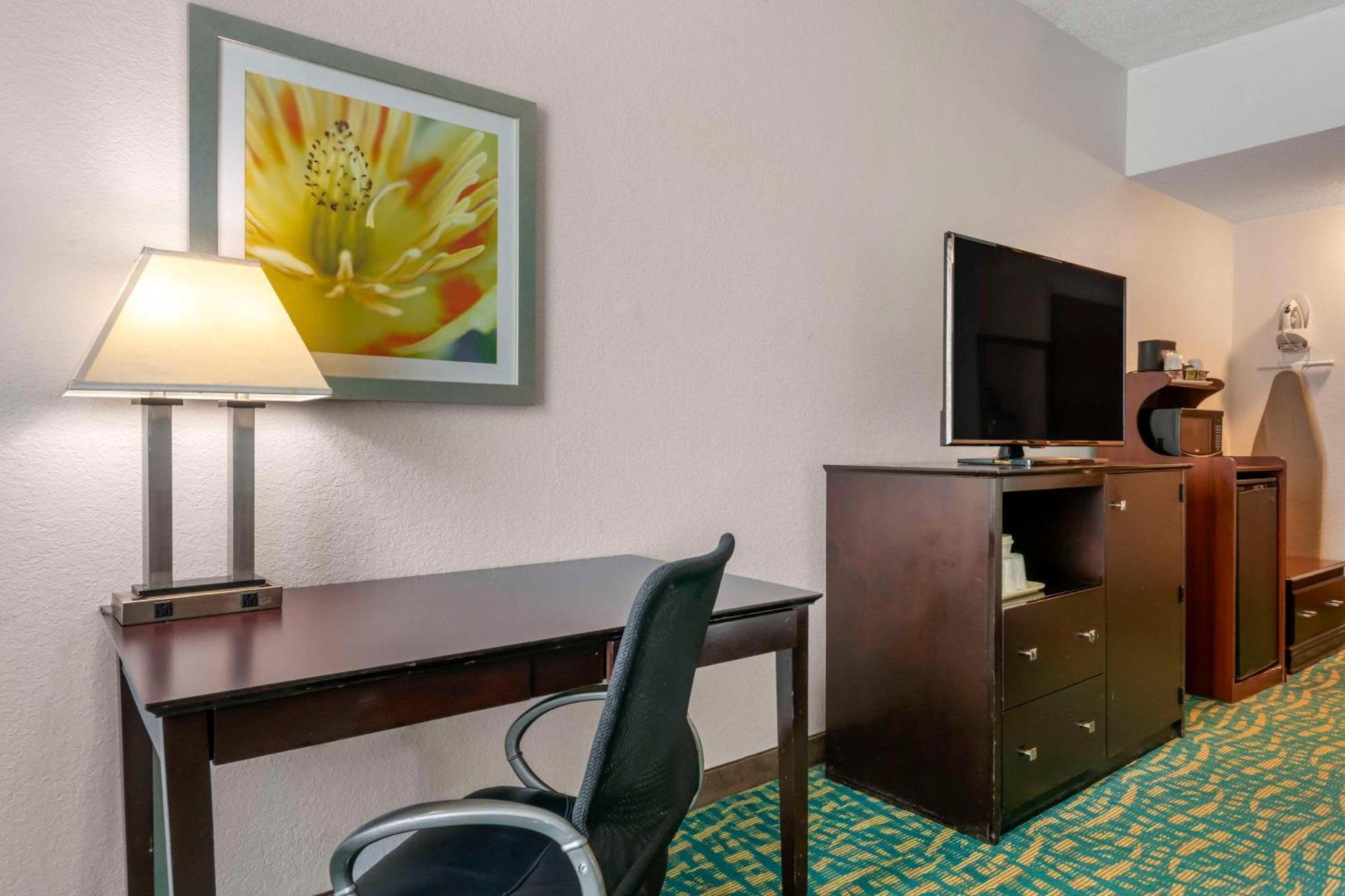 Comfort Inn & Suites Fort Lauderdale West Turnpike Lauderdale Lakes Esterno foto