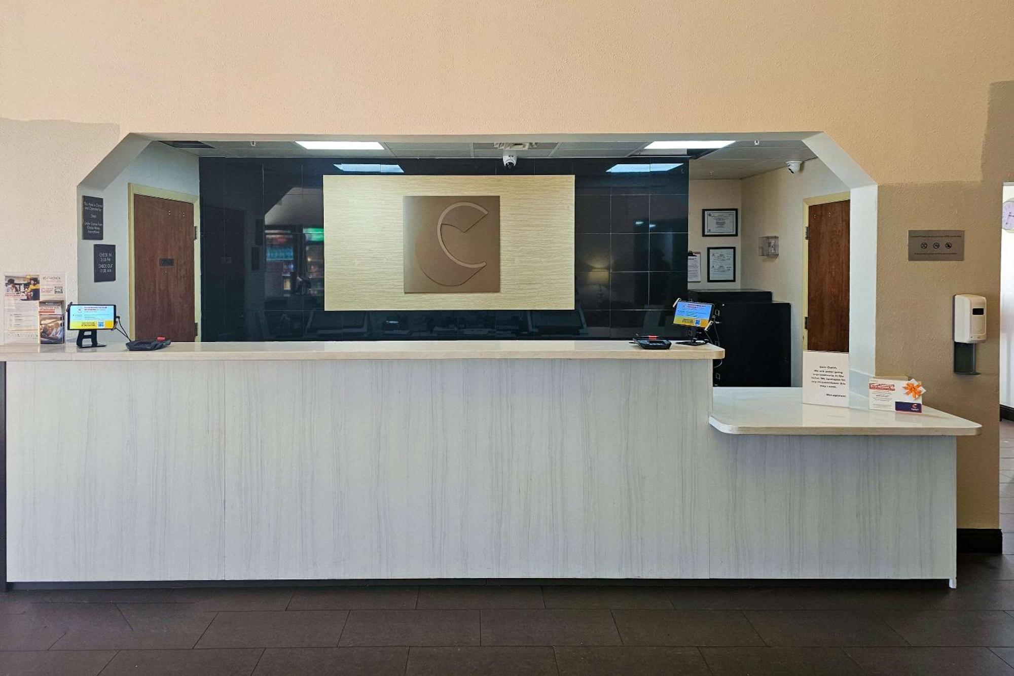 Comfort Inn & Suites Fort Lauderdale West Turnpike Lauderdale Lakes Esterno foto
